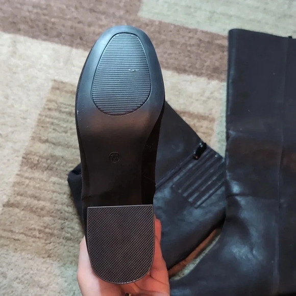 Eloquii Laurah Tall Knee High Block Heel Black Boots - Picture 6 of 10